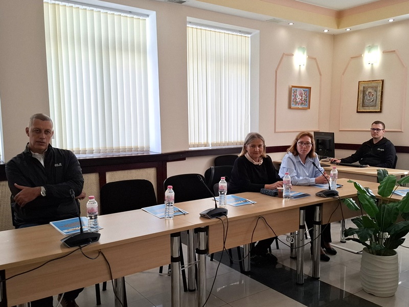 Панелна дискусия по време на кръглата маса „Бизнес Лингва“