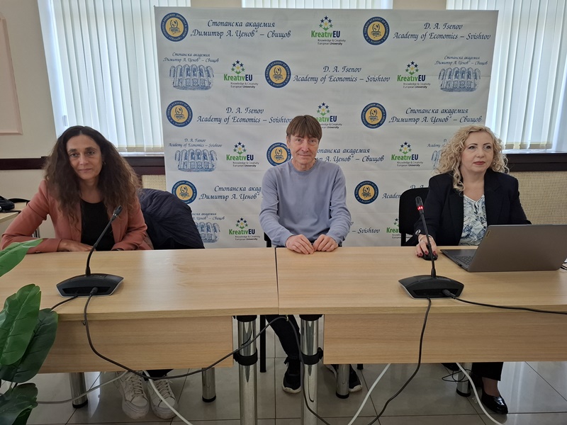Функционални експерти и академични наставници участват в информационна среща по проект „От висше образование към заетост“ в Стопанска академия „Д. А. Ценов“ – Свищов