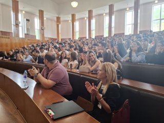 Над 160 зрелостници гостуваха в Свищовската академия по пилотна за България инициатива