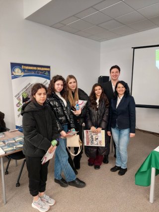 Стопанска академия „Димитър Апостолов Ценов“ утвърждава стратегическо партньорство в Югозападна България