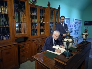 Стопанска академия „Димитър А. Ценов” посрещна тържествено своя 90-и випуск