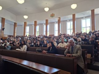 В Стопанска академия „Димитър А. Ценов” бе официално открита новата учебна година