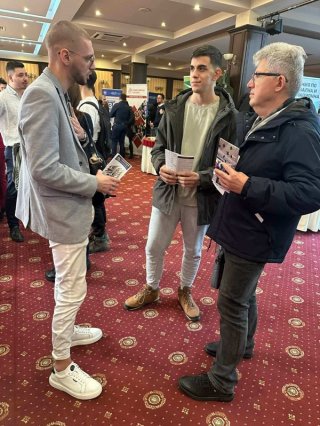 Гласът на бъдещето: Студенти на Стопанска академия „Д. А. Ценов“ вдъхновиха зрелостниците на форума в Плевен