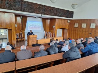 Знаков Алумни клуб събра спортни деятели, мениджъри и общественици в България на традиционна среща в аулата на Свищовското училище
