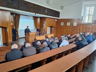 Знаков Алумни клуб събра спортни деятели, мениджъри и общественици в България на традиционна среща в аулата на Свищовското училище
