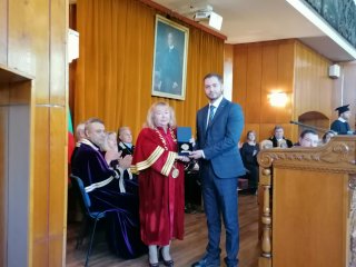 Стопанска академия „Димитър А. Ценов” откри официално 87-ата си учебна година
