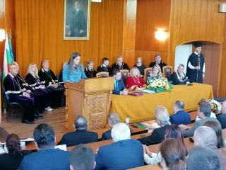 Стопанска академия „Димитър А. Ценов” откри официално 87-ата си учебна година