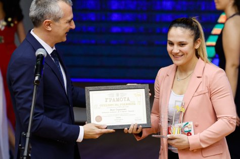 Олимпийската шампионка и свищовска студентка Ивет Горанова стана „Студент на годината” 2023 в категория „Спорт”