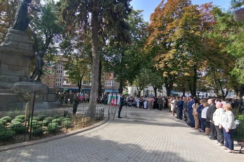Академичната общност участва в общоградското честване на Деня на Независимостта