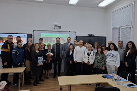 Пета кръгла маса, посветена на чуждоезиковото обучение и многоезичието се проведе в Свищовската академия