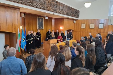 Свищовската академия отбеляза празника на българските студенти с тържествена церемония и награди за изявени студенти