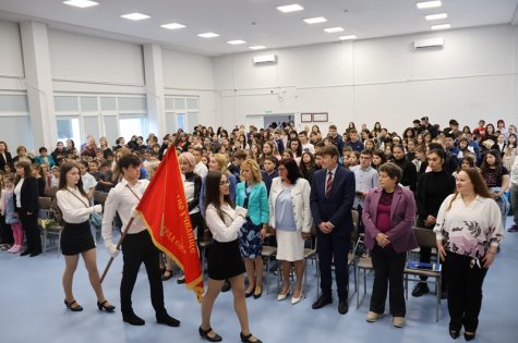 Академичното ръководство приветства СУ „Д. Благоев“ за патронния му празник