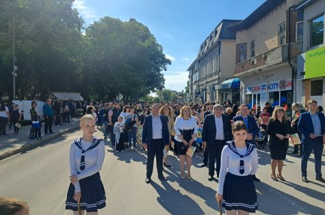 Стопанска академия с участие в тържествата за 24 май в Свищов