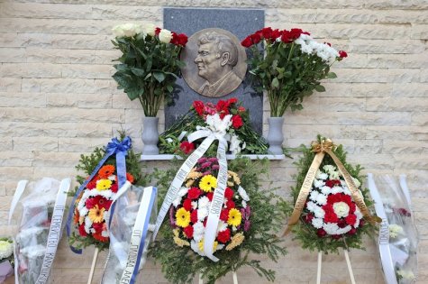 Откриха паметна плоча на дългогодишния помощник-ректор на Свищовското висше училище – Калушко Калушков