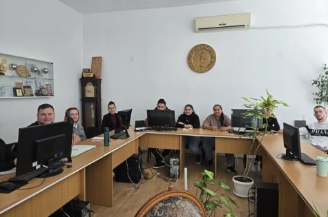 ТРЕНИНГ ЗА РОЛЯТА НА ИЗКУСТВЕНИЯ ИНТЕЛЕКТ  В СЪВРЕМЕННОТО ОБУЧЕНИЕ ПРОВЕДЕ КАТЕДРА „ТЪРГОВСКИ БИЗНЕС“