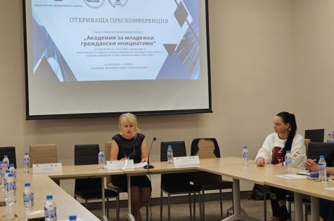 Гражданското образование е във фокуса на проект реализиран от преподаватели от СА „Д. А. Ценов“