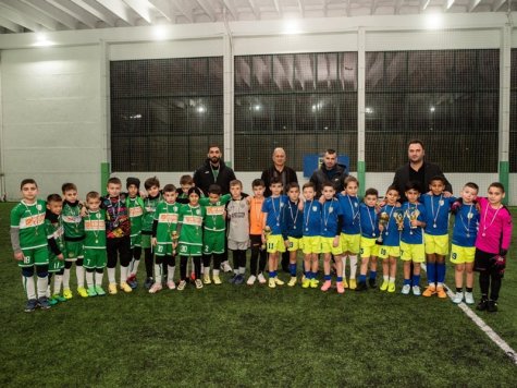 Купата на Ректора на Стопанската академия остана в Свищов при децата на Футболен клуб „Лато”