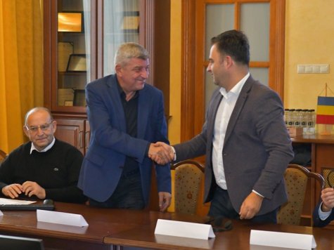 Свищовската академия стартира съвместен проект с Университета в Крайова и сдружение Engage in Education