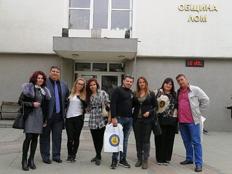 Студенти от Стопанска академия посетиха Община Лом