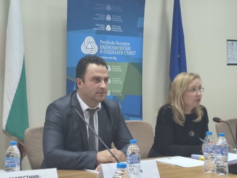 Стопанска академия „Димитър А. Ценов“ и Икономическият и социален съвет сключиха меморандум за сътрудничество