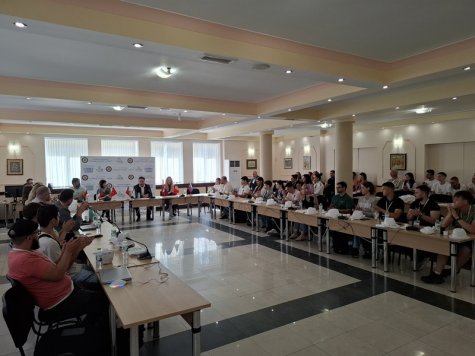 В Свищовската академия бе официално открит международния хакатон „Inherit the past. Code the future“