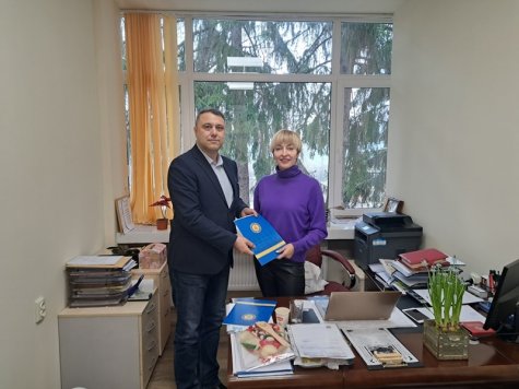 Сключен е меморандум за партньорство между СА „Д.А.Ценов“ – Свищов и ПГПЧЕ „Ал. Константинов“ – гр. Правец