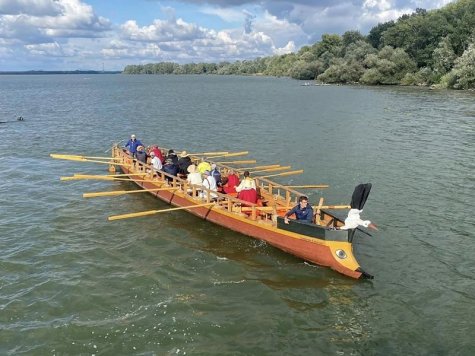 Ръководителят на кат. „Финанси и кредит” участва в гребен поход по р. Дунав с реконструиран по европейски проект римски кораб