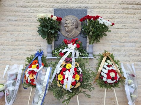 Откриха паметна плоча на дългогодишния помощник-ректор на Свищовското висше училище – Калушко Калушков