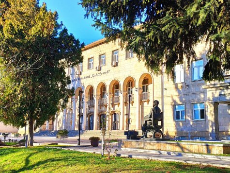 ГРАФИК за получаване на дипломите за висше образование  от абсолвентите, придобили ОКС „бакалавър“, след положен  държавен изпит на 23 януари 2025 г. и ОКС „магистър“, след положен държавен изпит/защита на дипломна работа на 21 февруари 2025 г.
