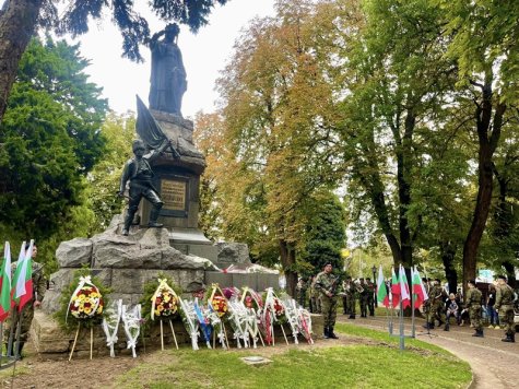 Академичната общност участва в честването на 137 г. от Съединението на България