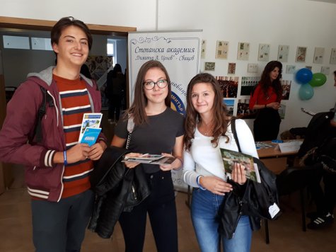 Стопанска академия стартира КСК 2019 с участие в Национално изложение, организирано от Младежки общински съвет – гр. Казанлък