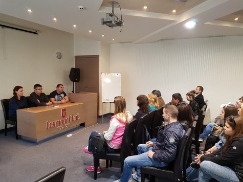 Стопанска академия приветства учениците в Свищов и страната в първия учебен ден