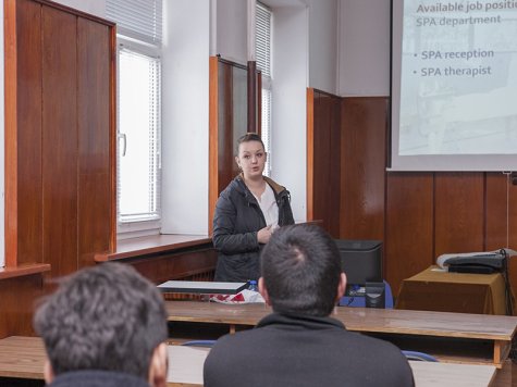 Възможности за работа в Гърция през лятната ваканция представи пред свищовските студенти консултантска фирма