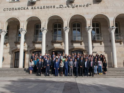 С национален научен форум в Стопанска академия честваха 80 г. преподаване по застраховане и социално дело и 70 г. спец. ЗСД