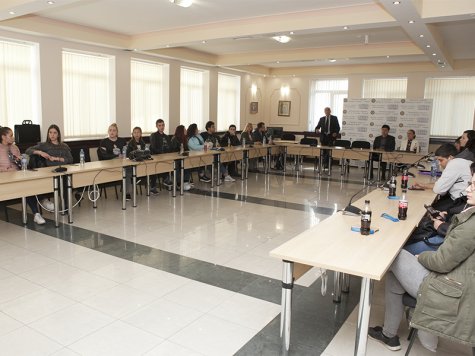 Дигиталната трансформация дискутираха на кръгла маса в Стопанската академия