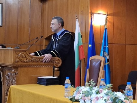Декан от Свищовската академия е избран за втори мандат в УС на Асоциацията на българските застрахователи