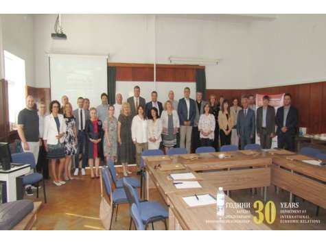 Department of International Economic Relations celebrates 30 years with a scientific forum